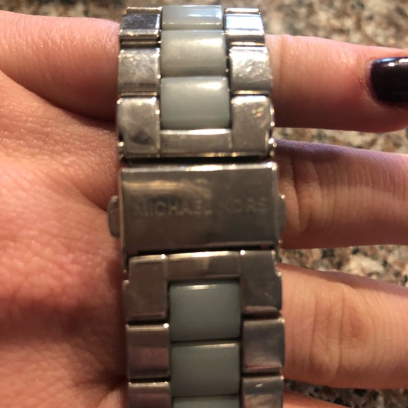 Michael Kors Silver and Blue Watch - Picture 2 of 2